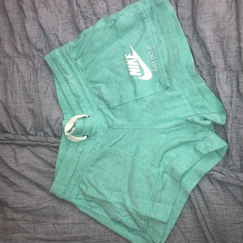 Nike Sportswear Gym Vintage